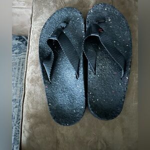 Island Pro Classic Leather Flip Flop Sandals Slip On Men's 9 Black